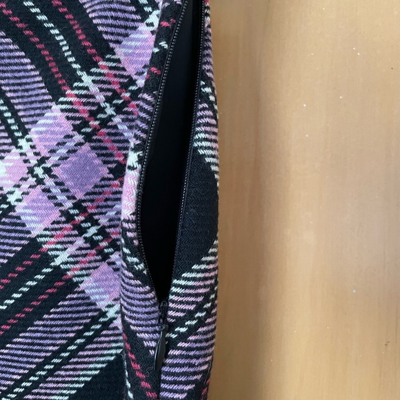 Ann Taylor LOFT wool plaid skirt size 2P - Picture 4 of 7